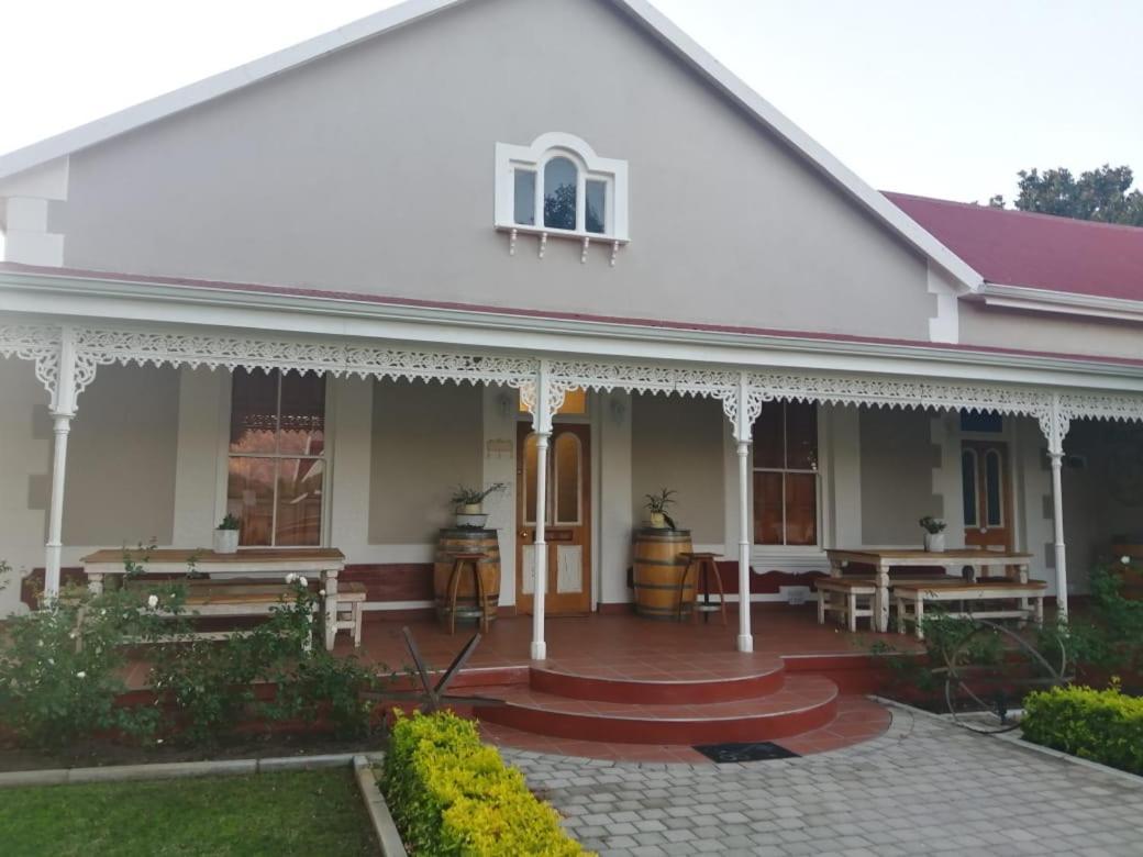 Monte Rosa Guesthouse Росонвилл Экстерьер фото